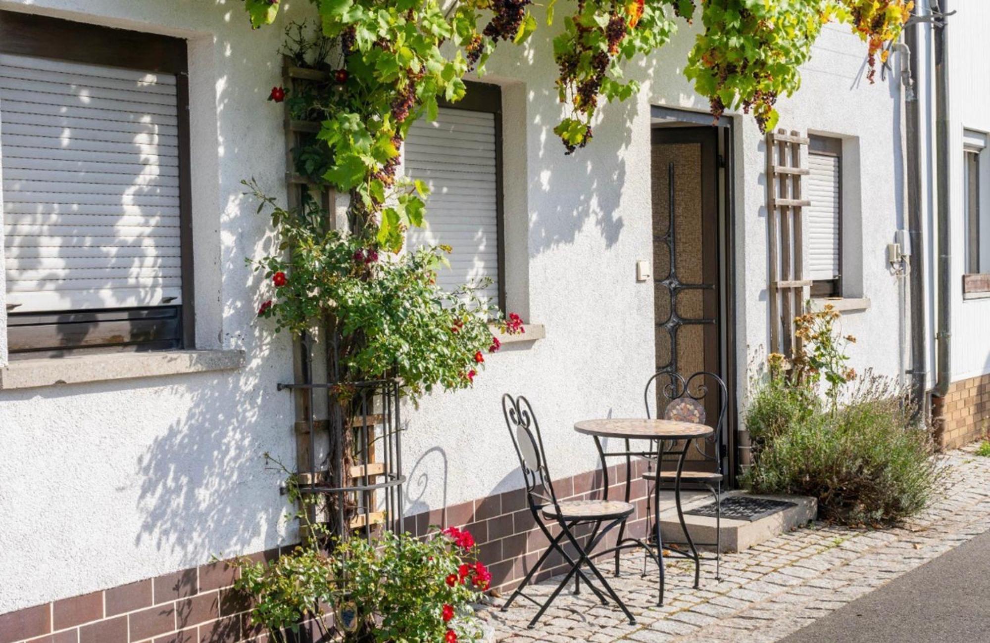 Zur Altach Apartment *